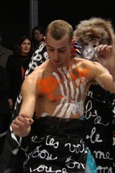 Thomas – danse – performance – Paris 2010.