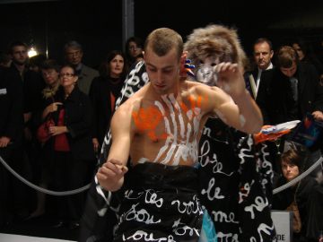 Thomas – danse – performance – Paris 2010.