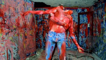 Mon front est rouge encore