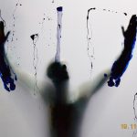 Persee et Andromede – performance on the rock – galerie Tatry Bordeaux par Karl Lakolak 2011 (11)